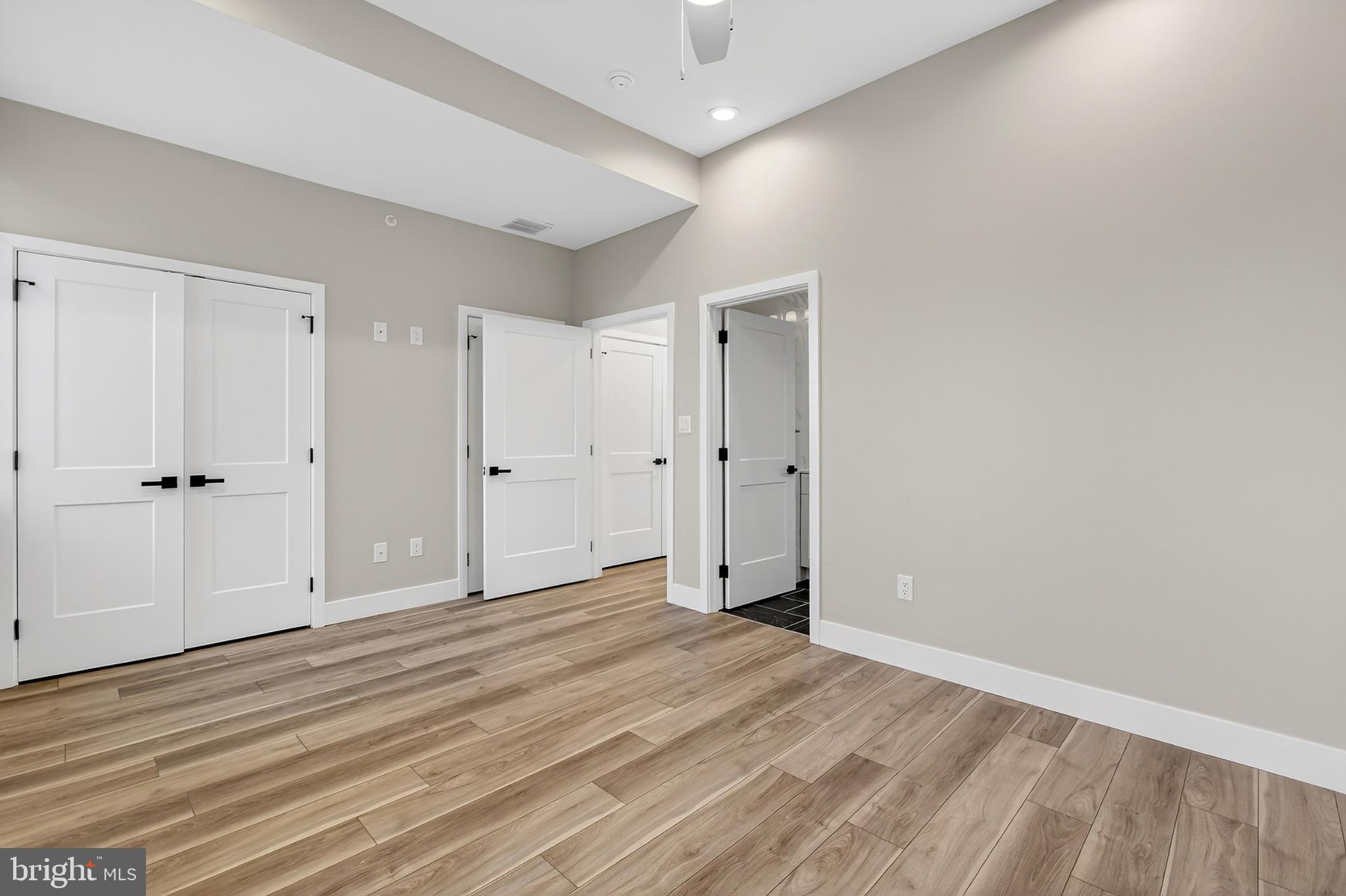 PORT RICHMOND - Residential