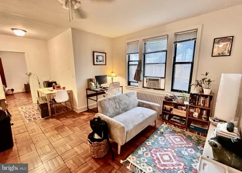 MLS: DCDC2277906
