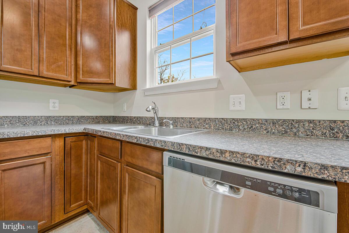 SUMMERFIELD AT MORGAN ST - Residential Lease