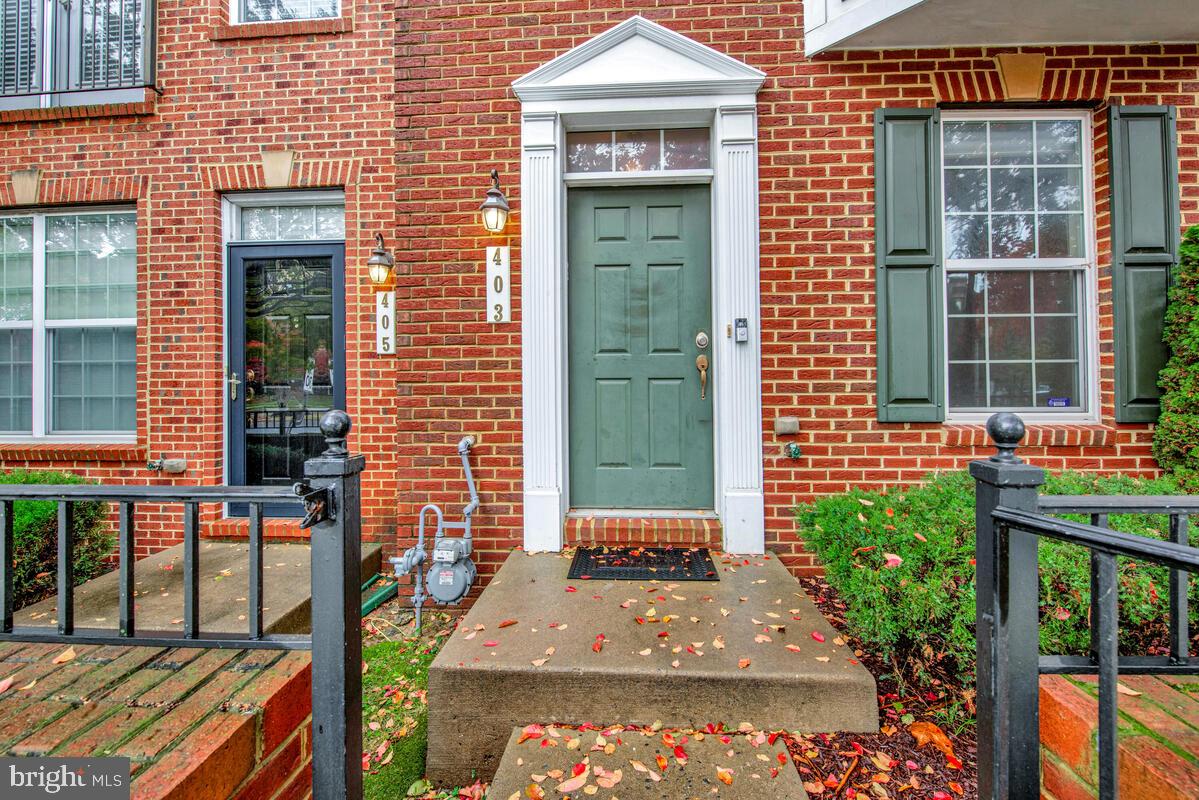 SUMMERFIELD AT MORGAN ST - Residential Lease