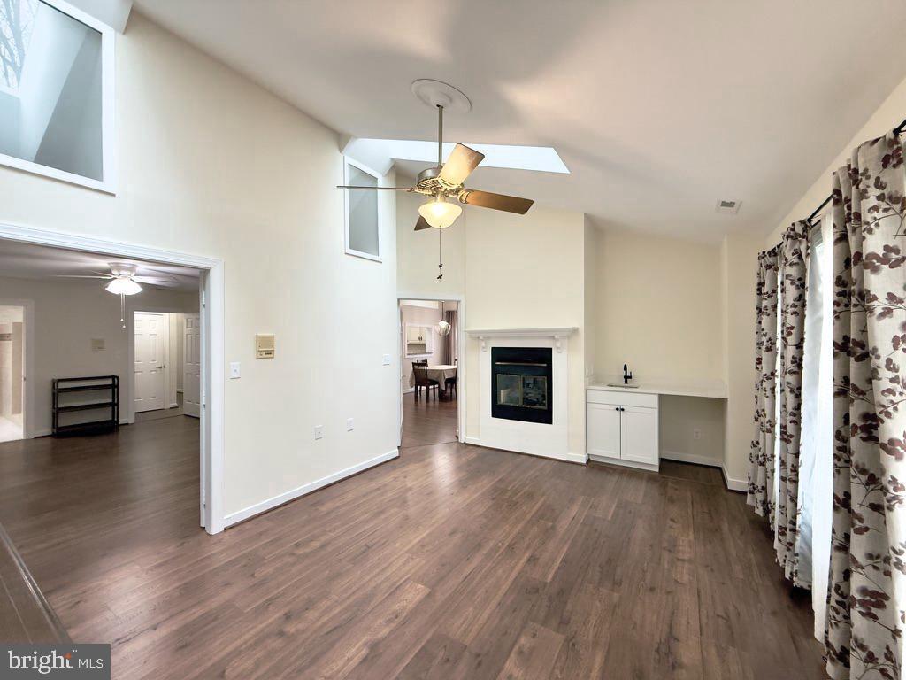 SUMMERLAKE - Residential