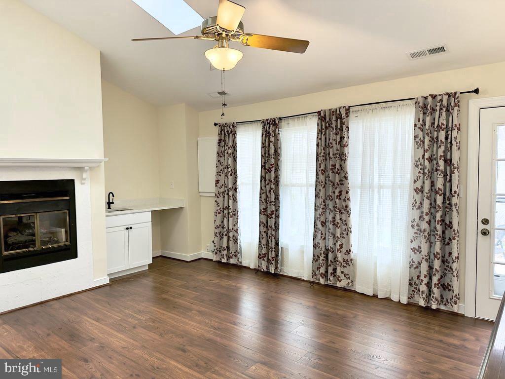 SUMMERLAKE - Residential