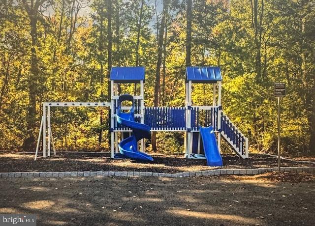 CHESTNUT HILL COVE - Residential