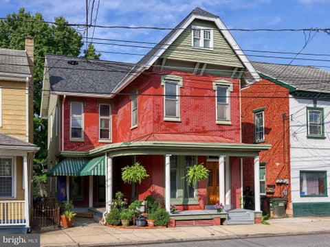 Photo of 130 S Main Street, MANHEIM, PA 17545 (MLS # PALA2093712)
