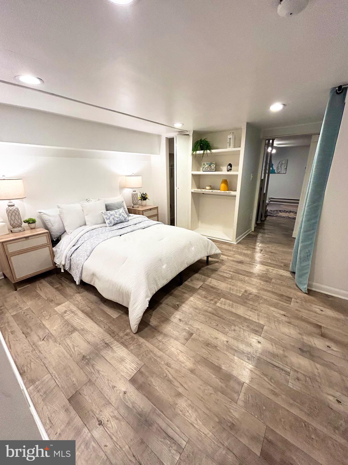 WASHINGTON SQ WEST - Residential