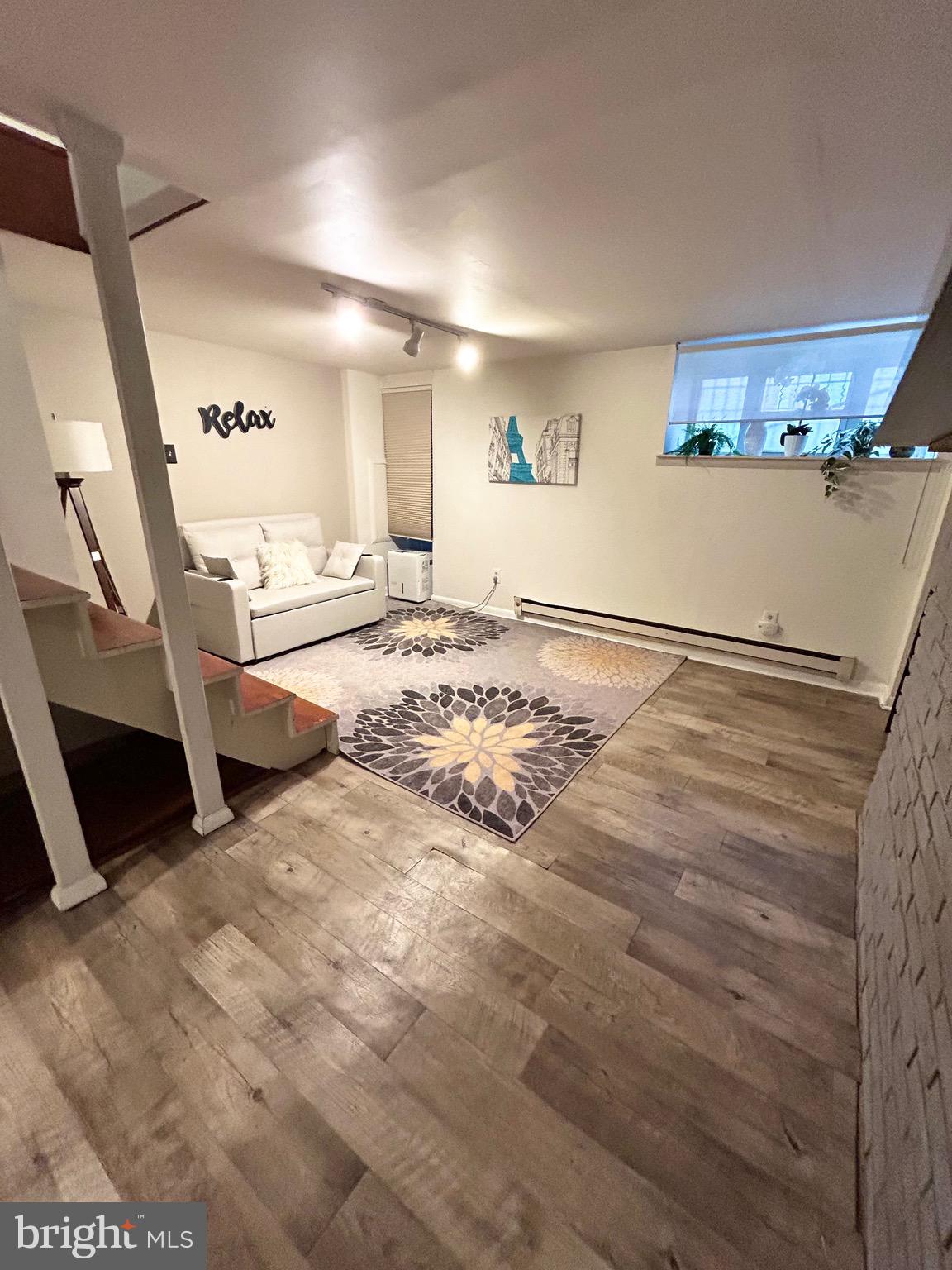 WASHINGTON SQ WEST - Residential