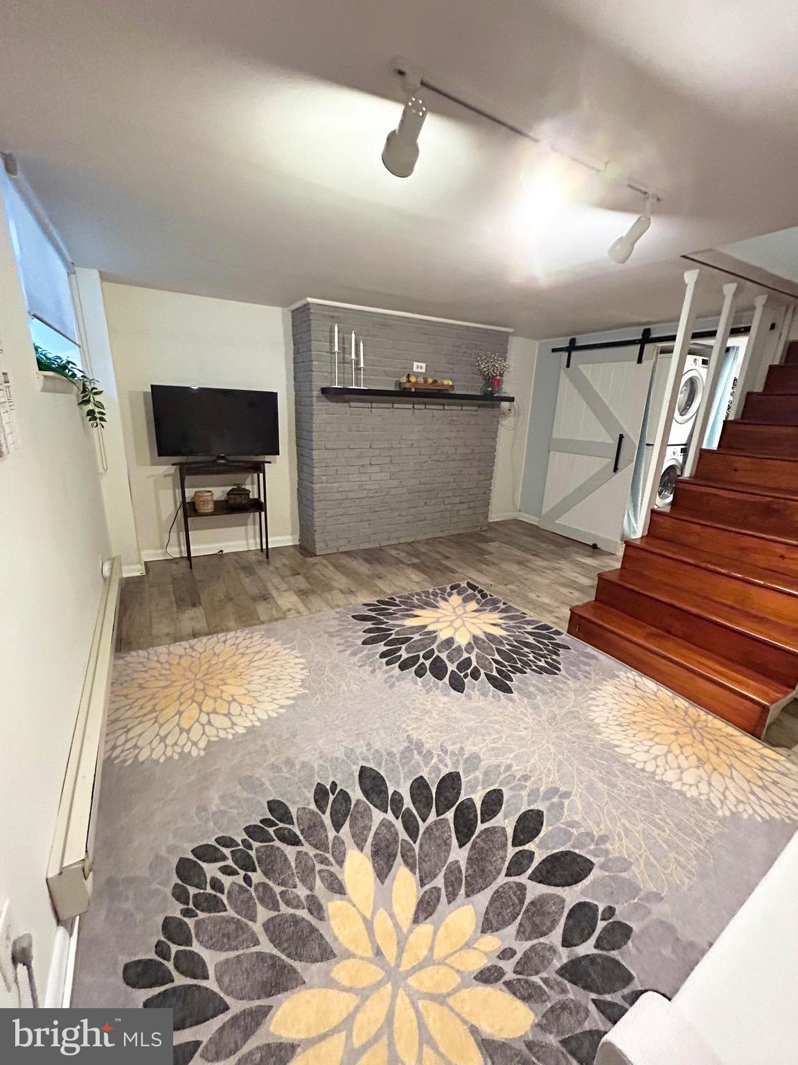 WASHINGTON SQ WEST - Residential