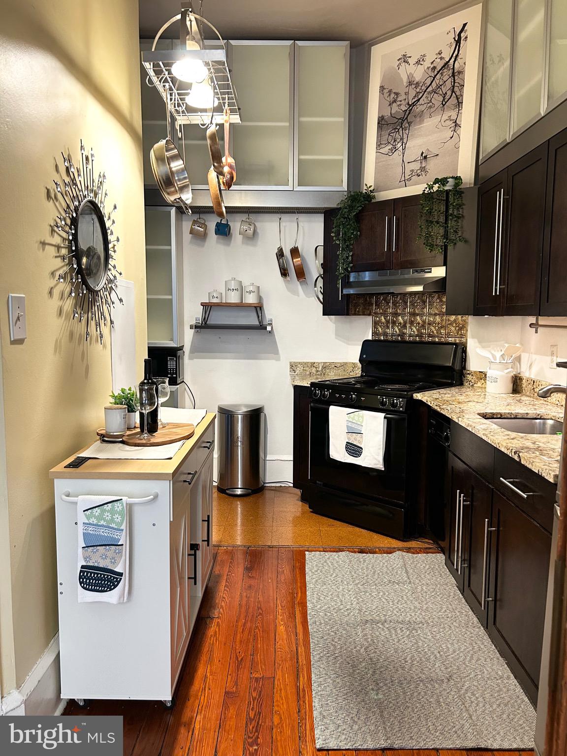 WASHINGTON SQ WEST - Residential