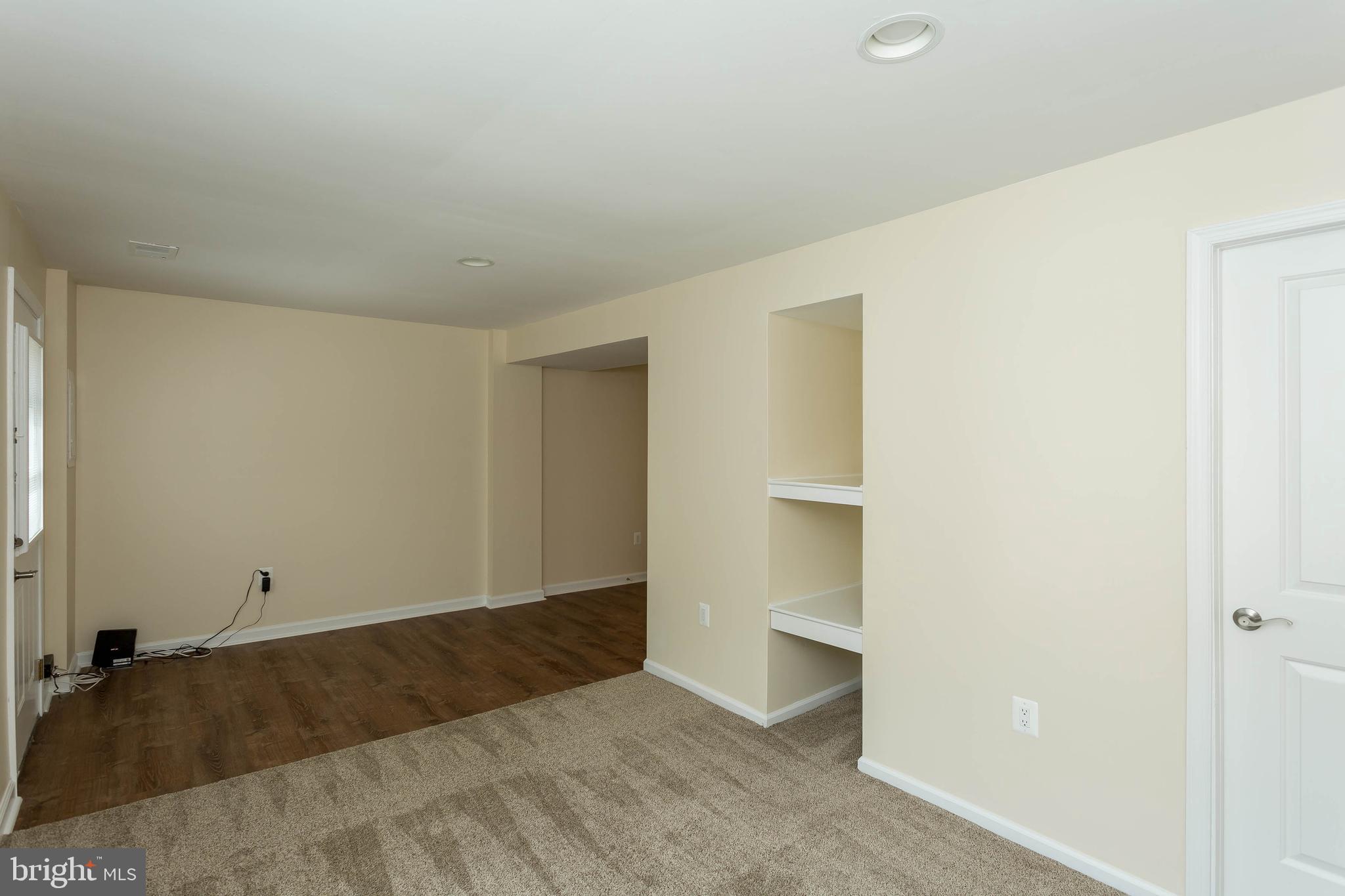 PINEWOOD GREENS - Residential