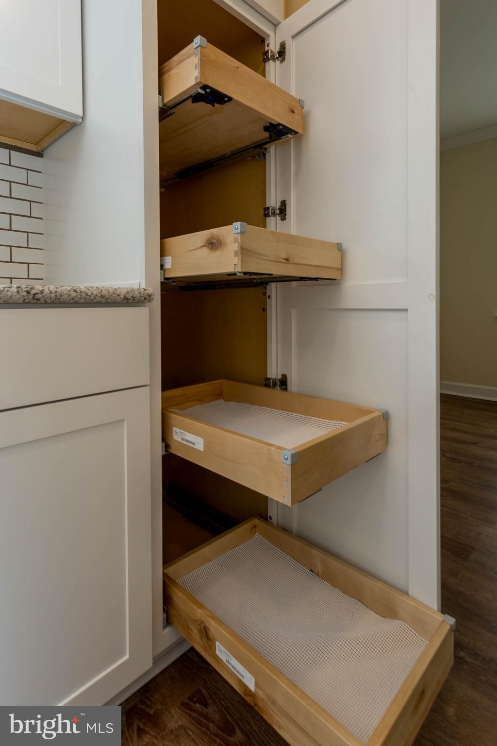 PINEWOOD GREENS - Residential