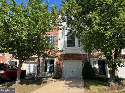 Photo of 3641 Bracknell Drive, WOODBRIDGE, VA 22192 (MLS # VAPW2119392)