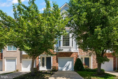 Photo of 3641 Bracknell Drive, WOODBRIDGE, VA 22192 (MLS # VAPW2119392)
