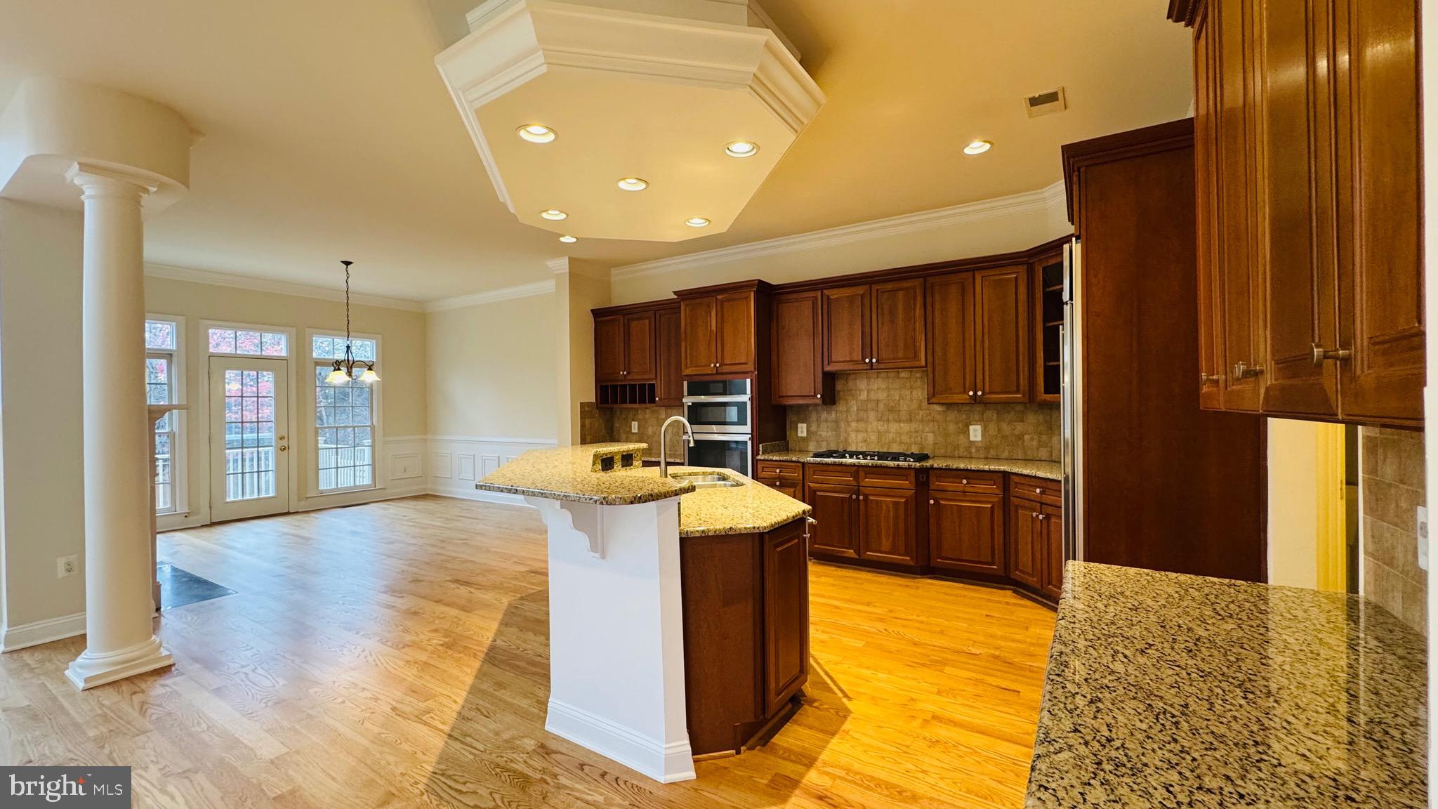 KENSINGTON SQUARE - Residential