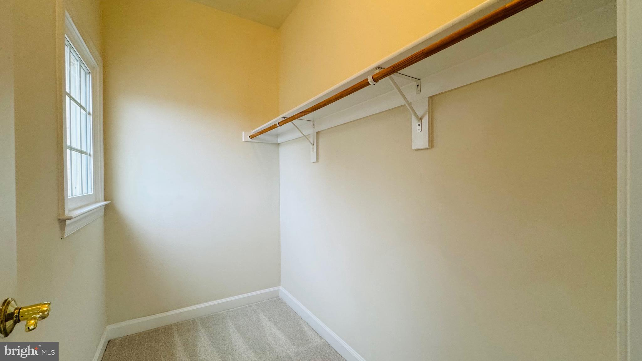 KENSINGTON SQUARE - Residential