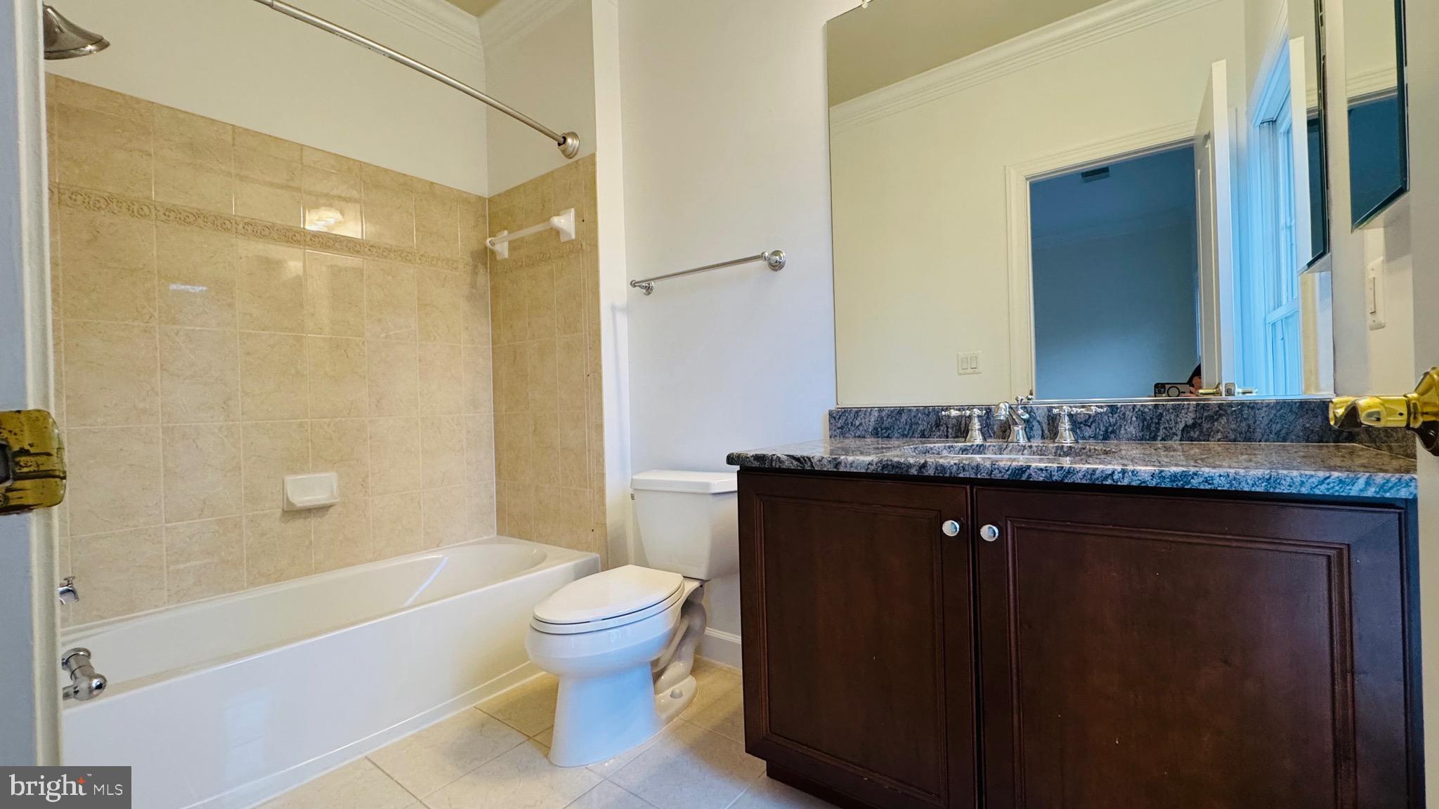 KENSINGTON SQUARE - Residential