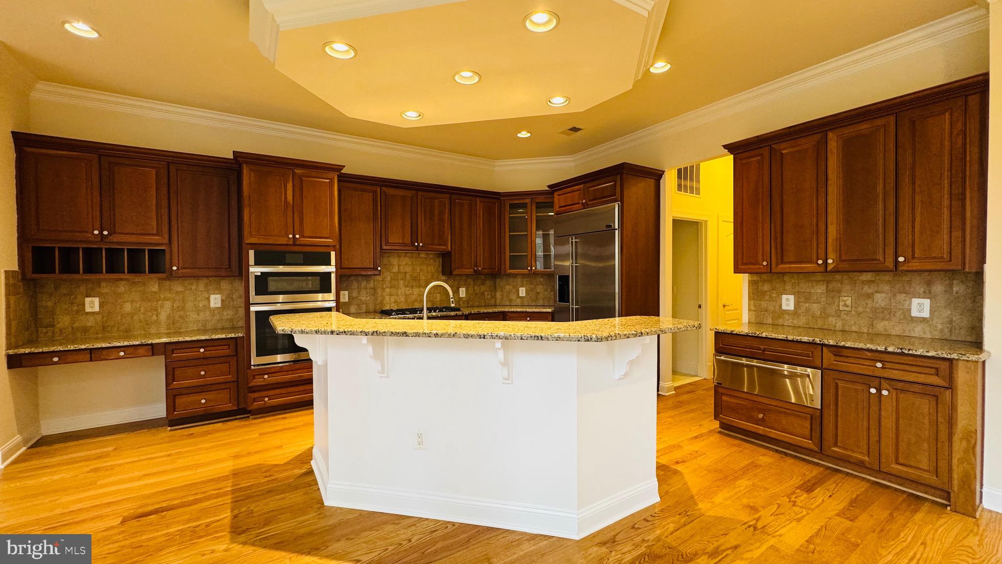 KENSINGTON SQUARE - Residential