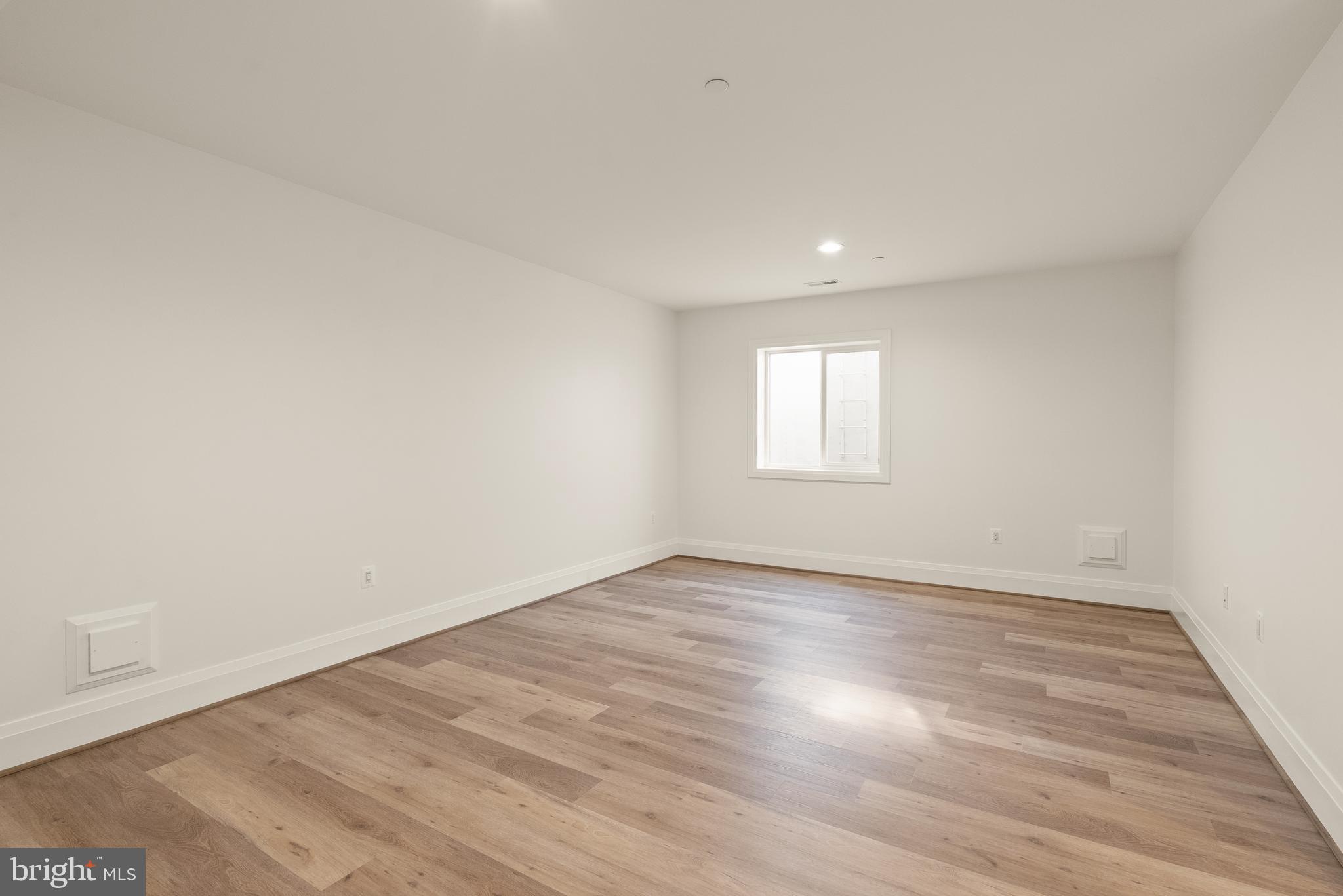 BURNING TREE VALLEY - Residential