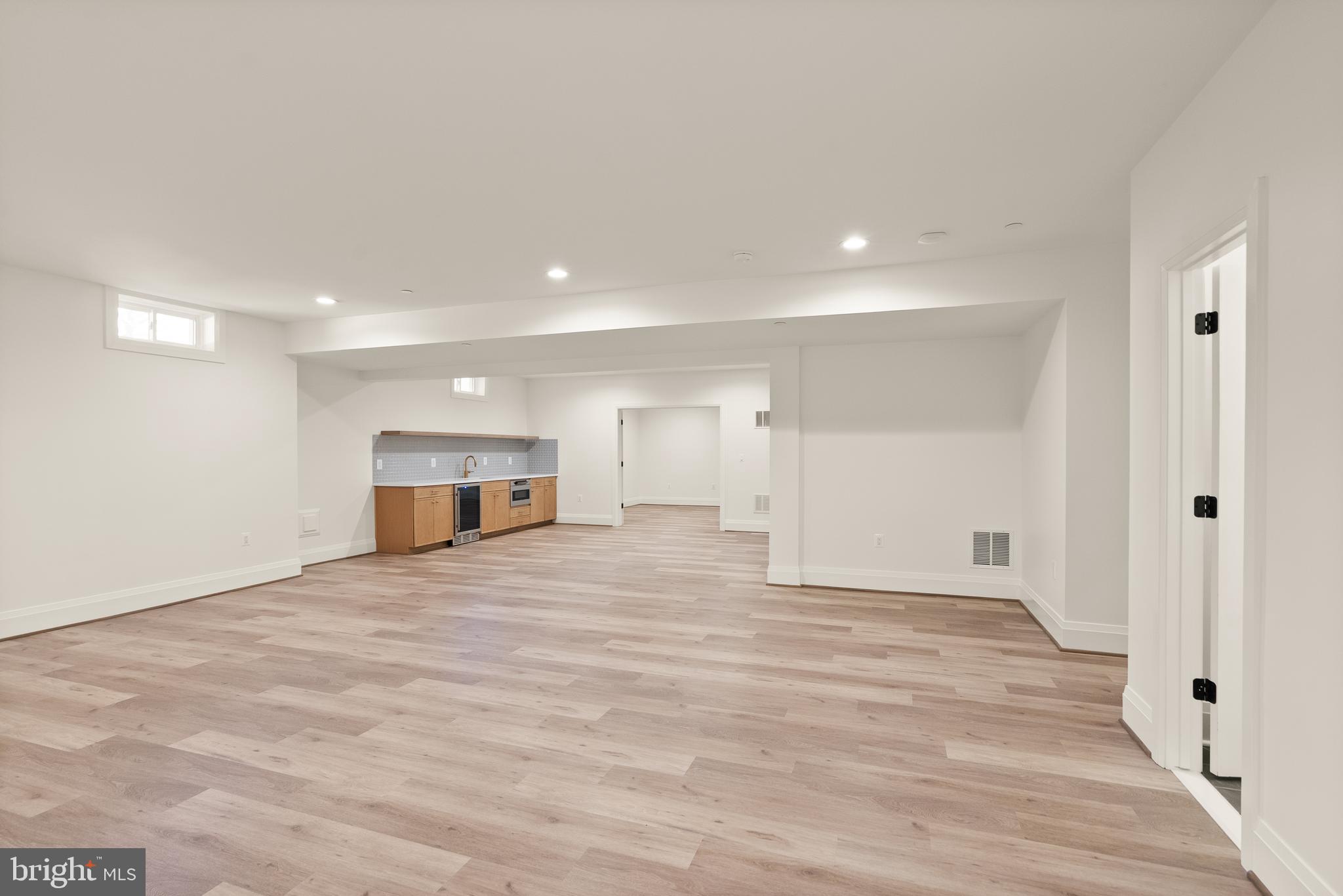 BURNING TREE VALLEY - Residential