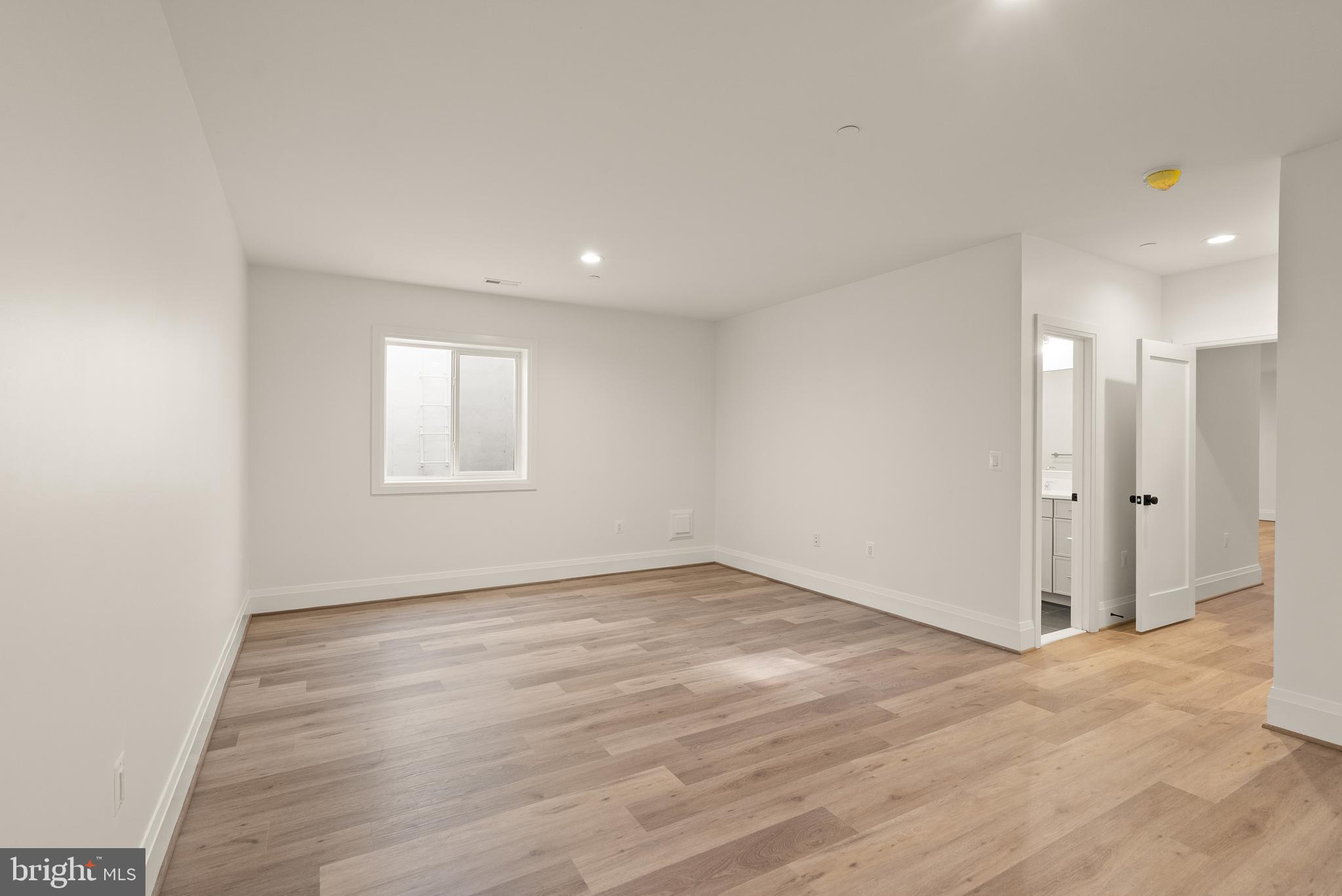 BURNING TREE VALLEY - Residential