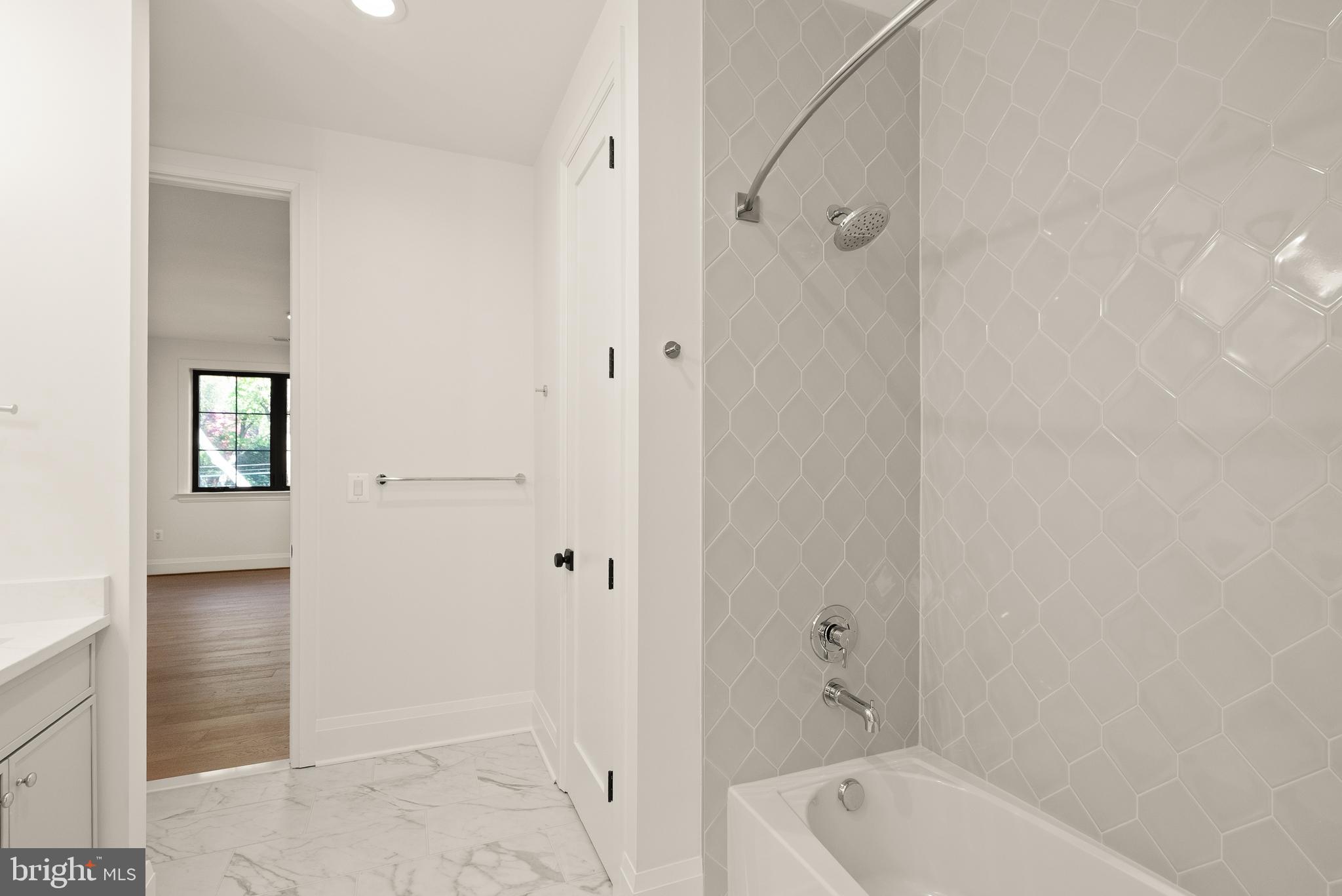 BURNING TREE VALLEY - Residential