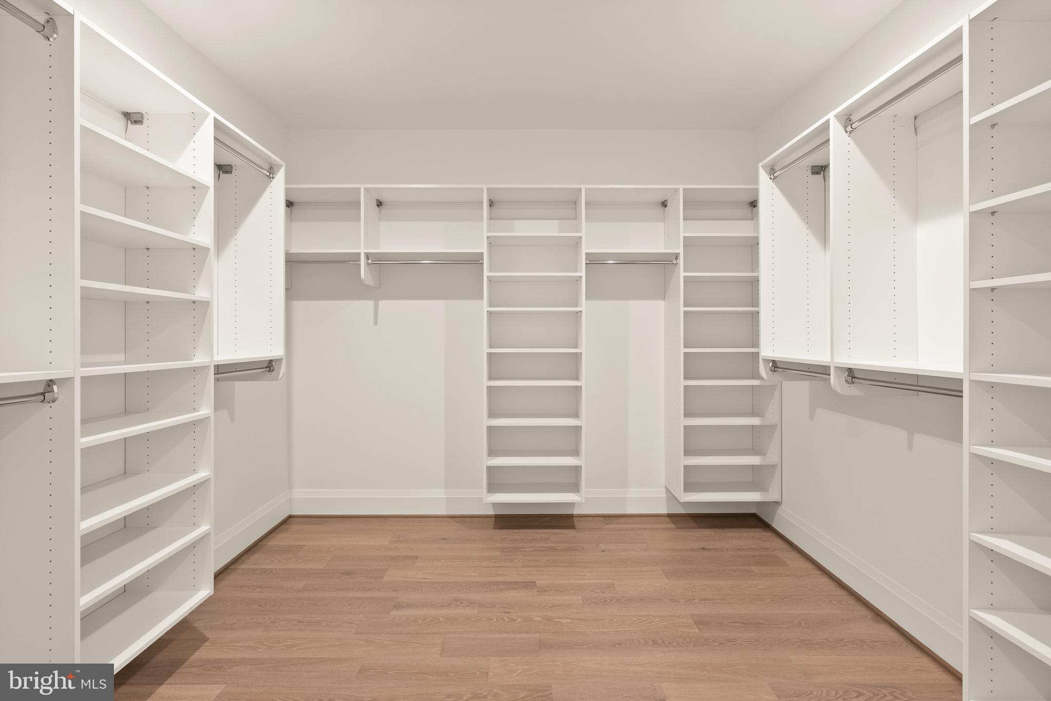 BURNING TREE VALLEY - Residential