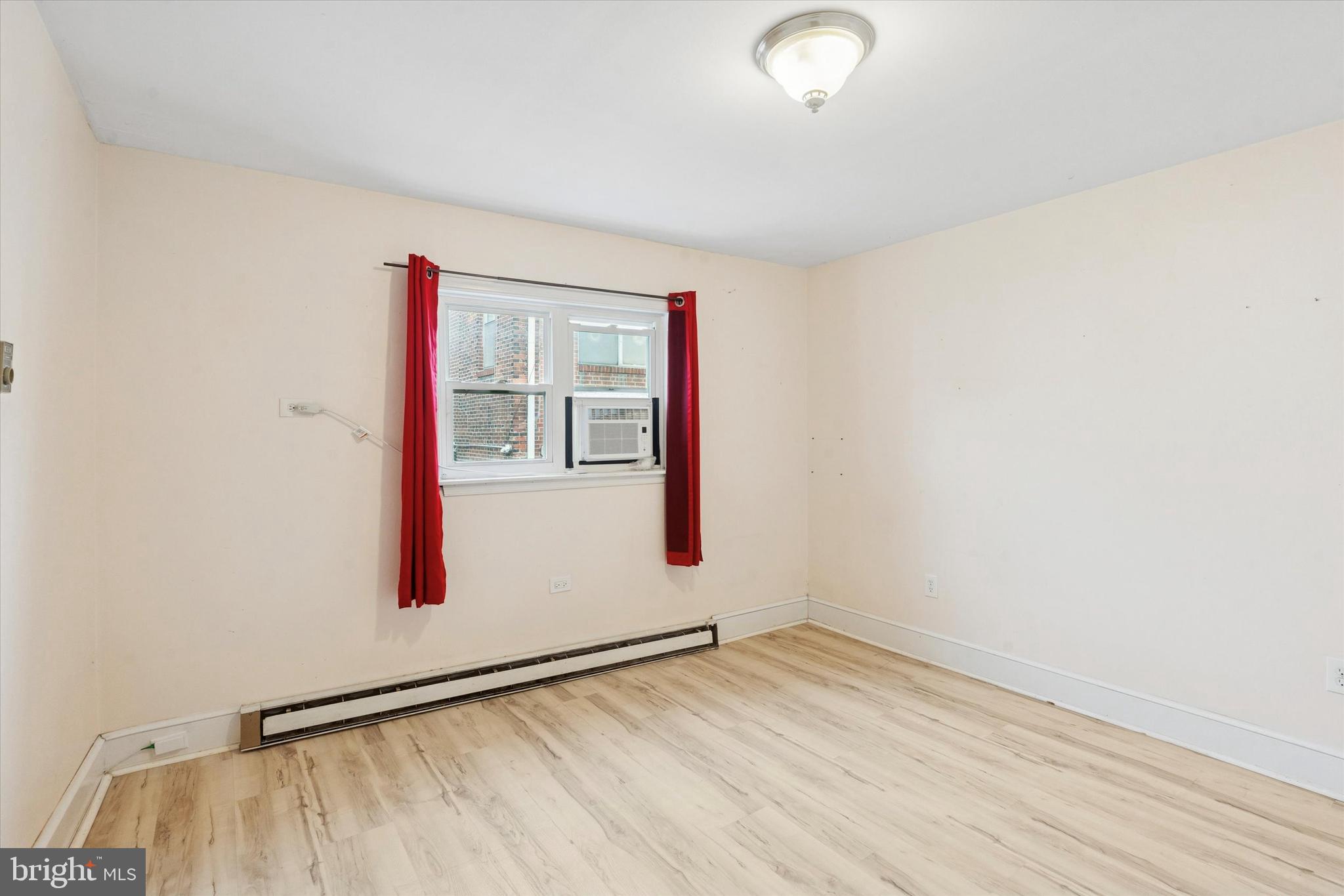 LOWER MOYAMENSING - Residential