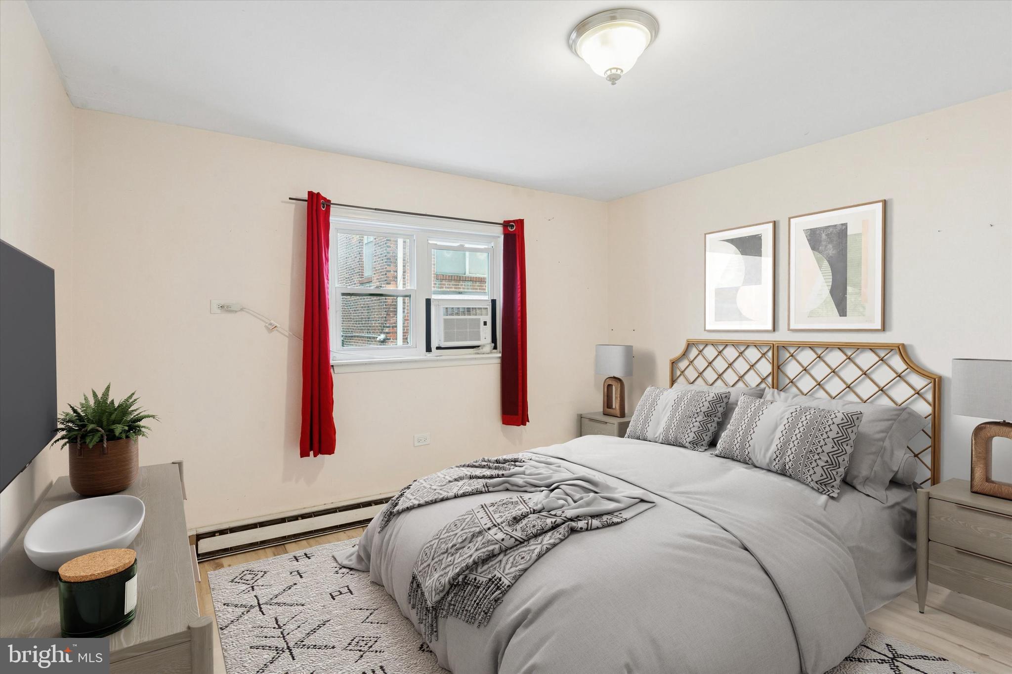 LOWER MOYAMENSING - Residential