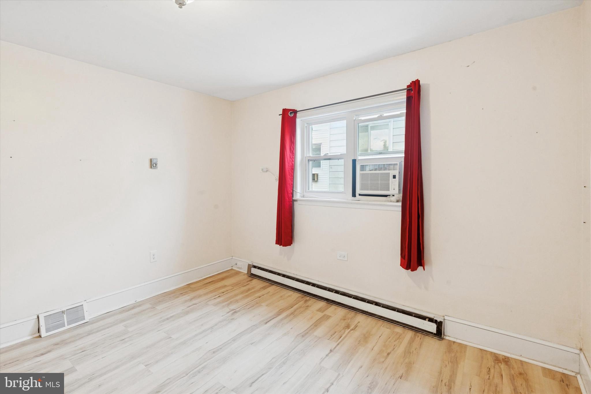 LOWER MOYAMENSING - Residential