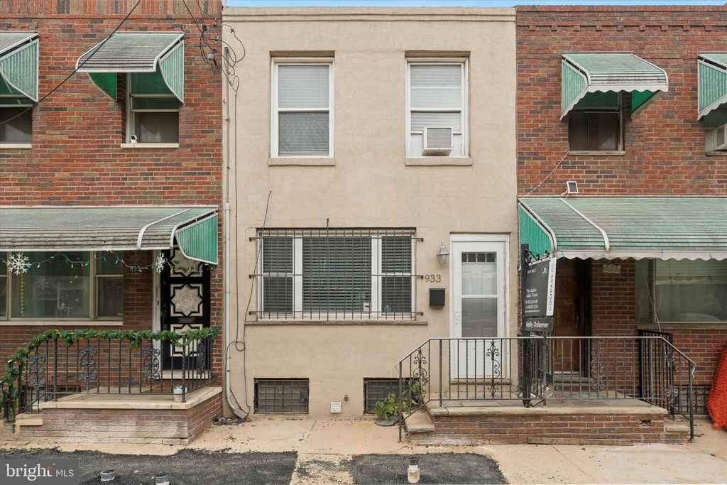 Photo of 933 Cantrell Street, PHILADELPHIA, PA 19148 (MLS # PAPH2565776)