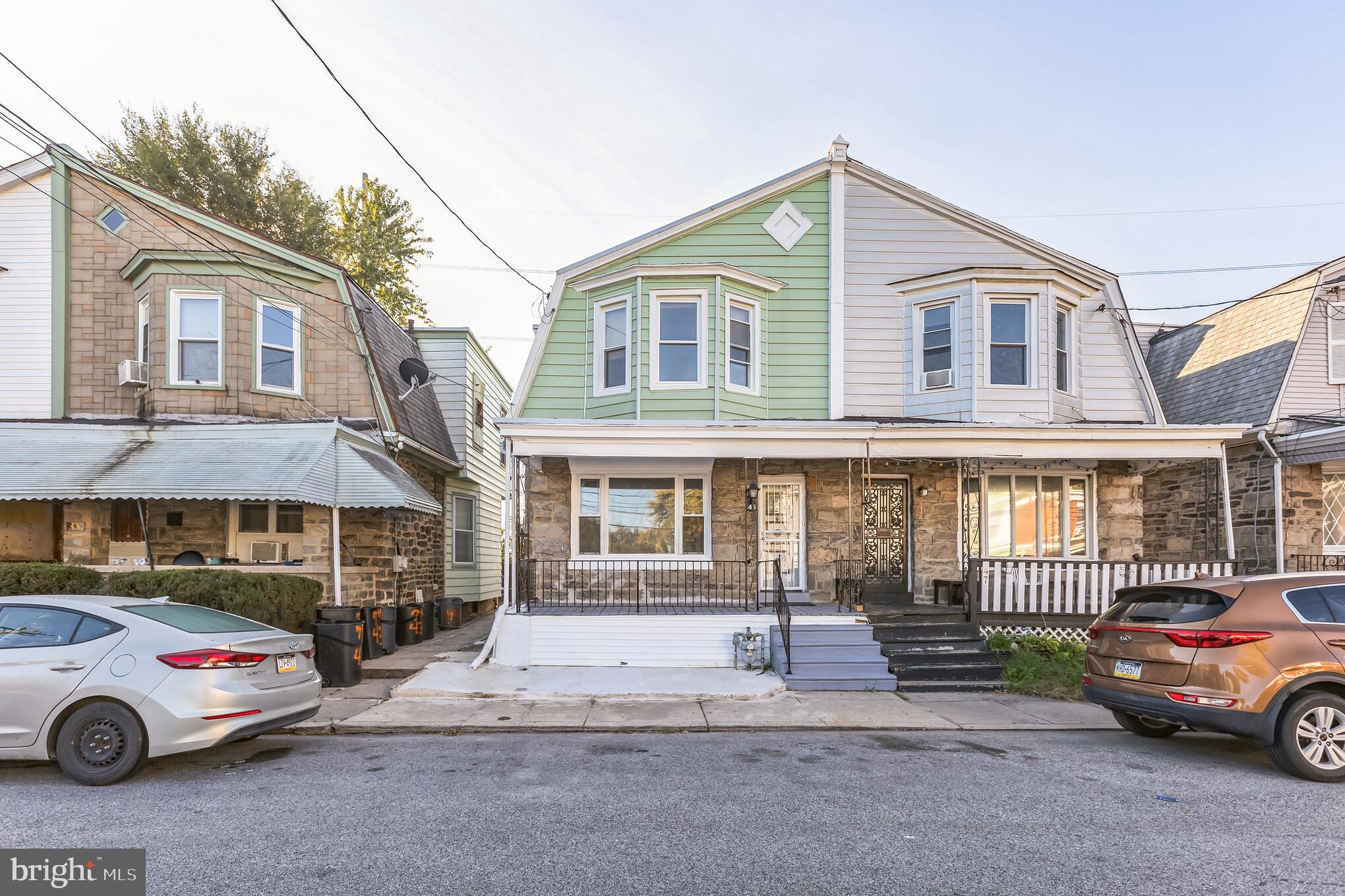 Renovated three bedroom,  one bathroom on a nice block. Empty on a lockbox. Use showing time.