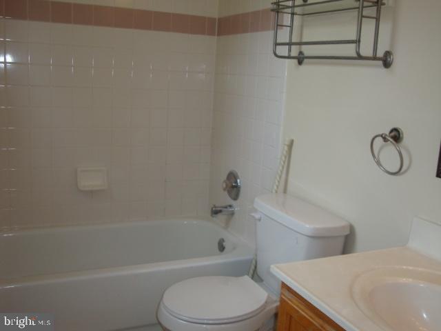 RAINTREE - Residential Lease