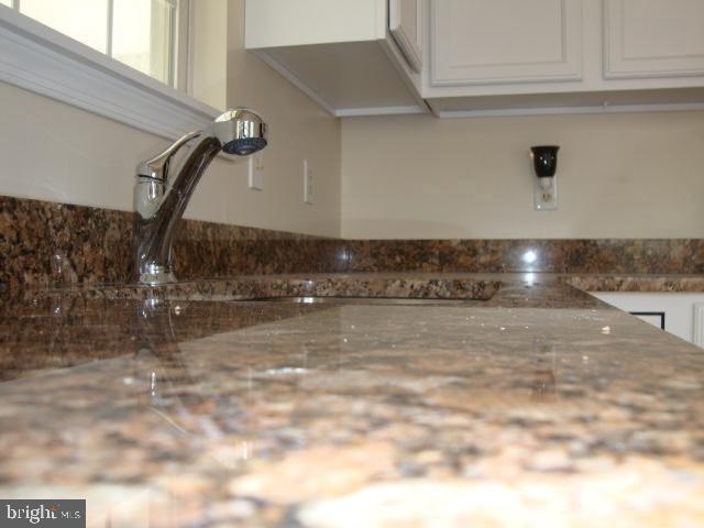 RAINTREE - Residential Lease