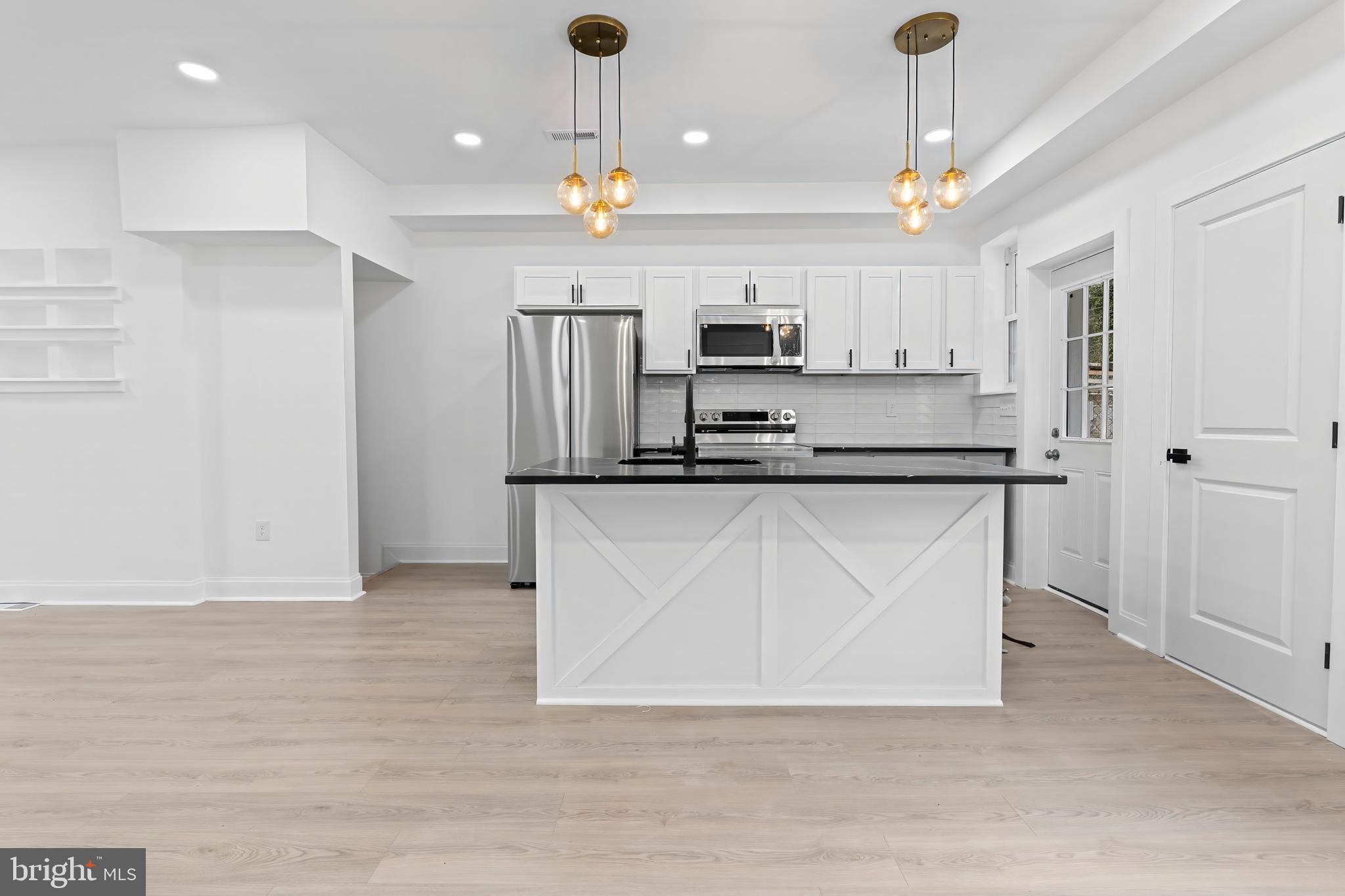 MOUNT ROYAL TERRACE - Residential