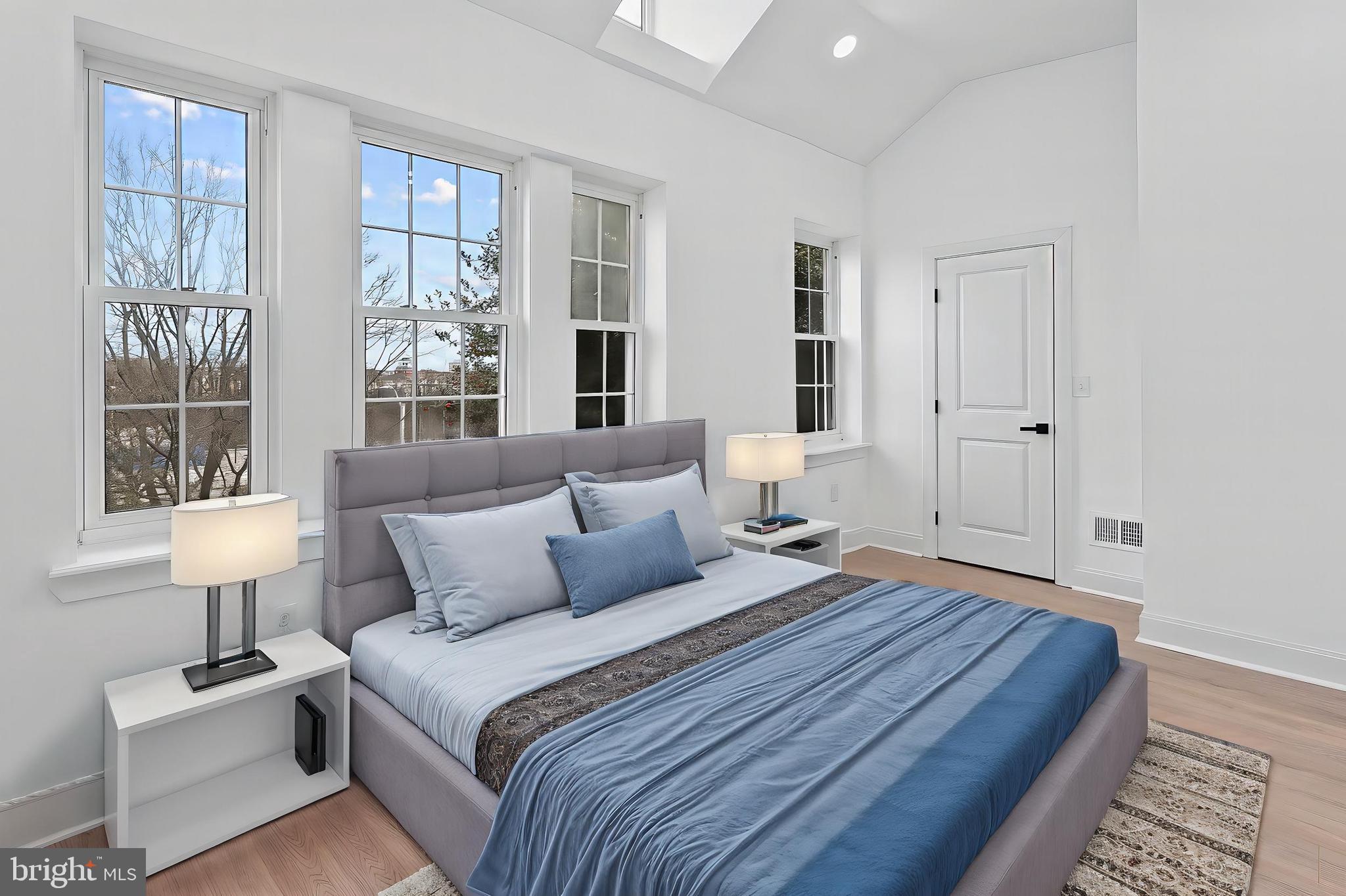 MOUNT ROYAL TERRACE - Residential
