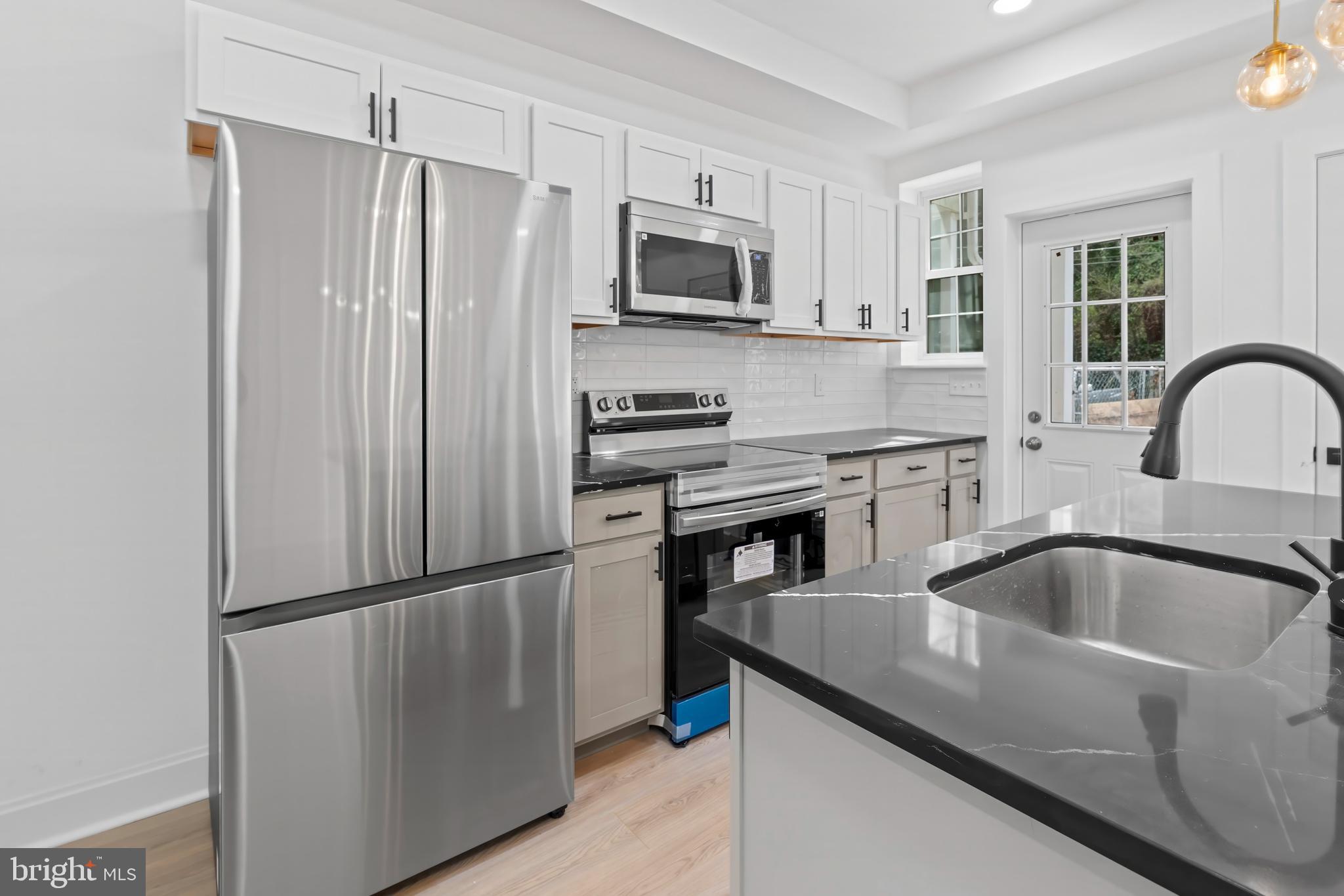 MOUNT ROYAL TERRACE - Residential