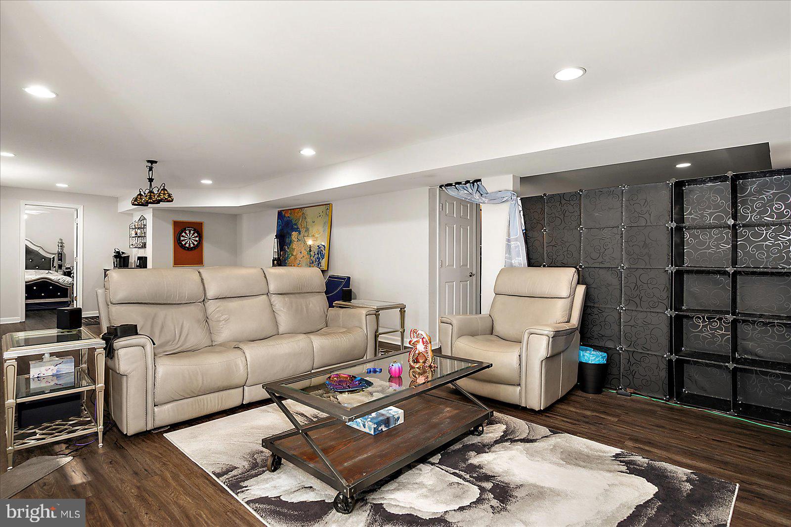 SHADOW HILLS - Residential