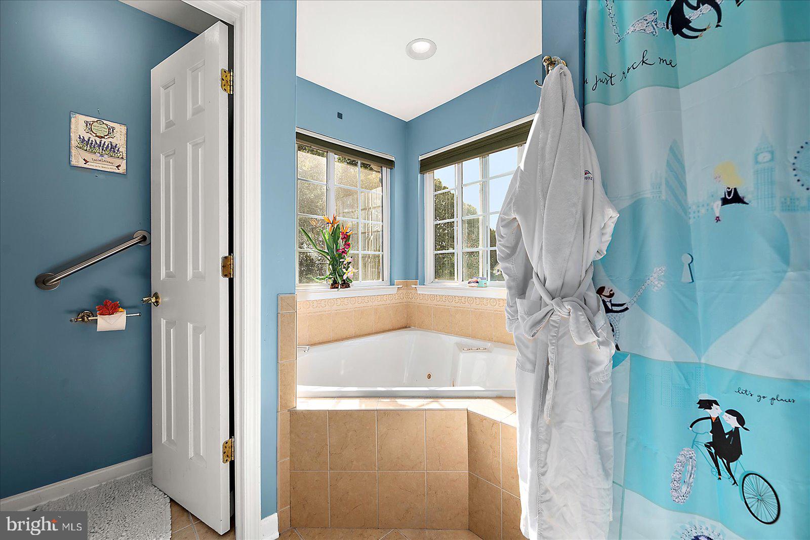 SHADOW HILLS - Residential