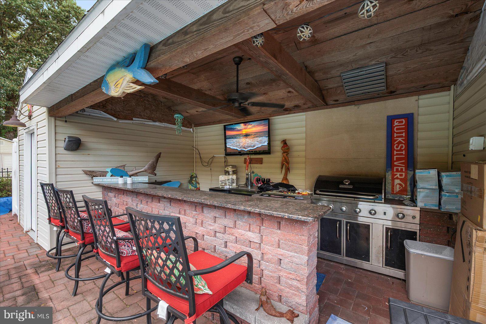 SHADOW HILLS - Residential