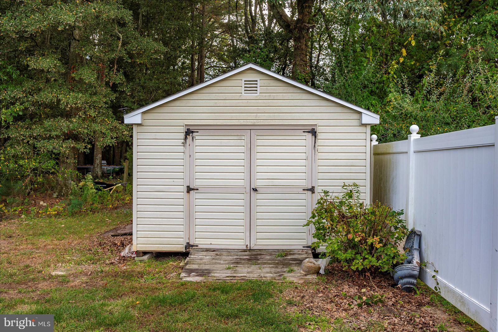 SHADOW HILLS - Residential