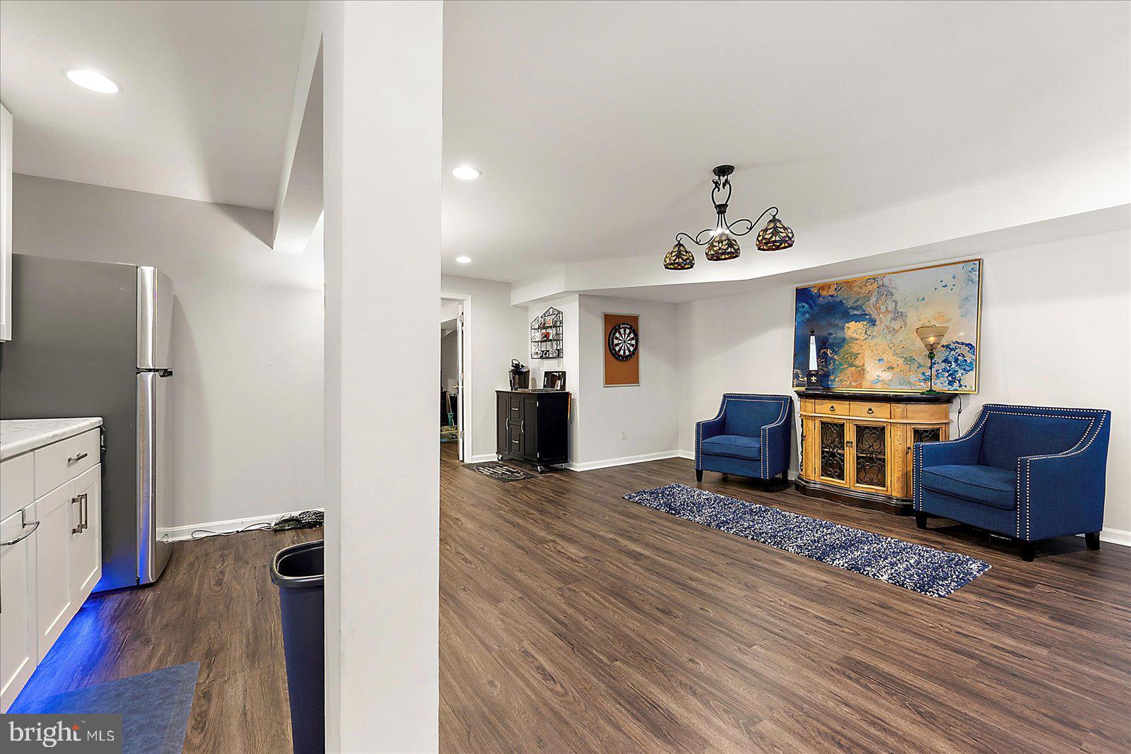 SHADOW HILLS - Residential