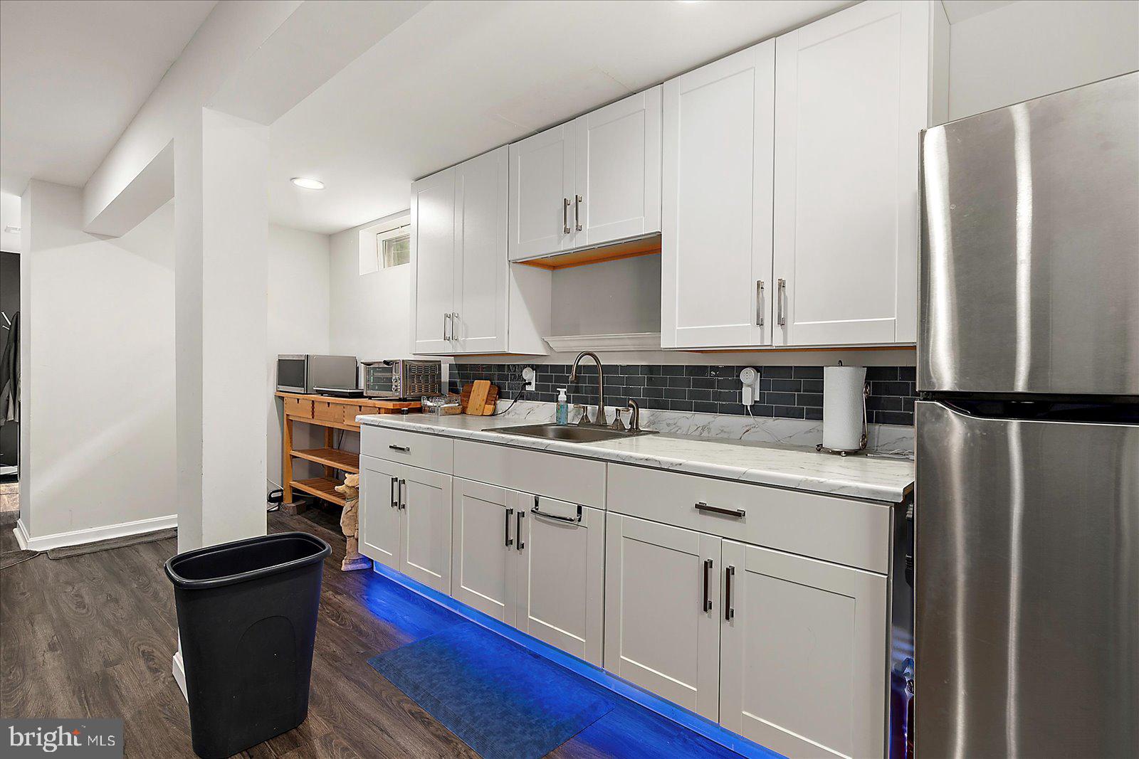 SHADOW HILLS - Residential