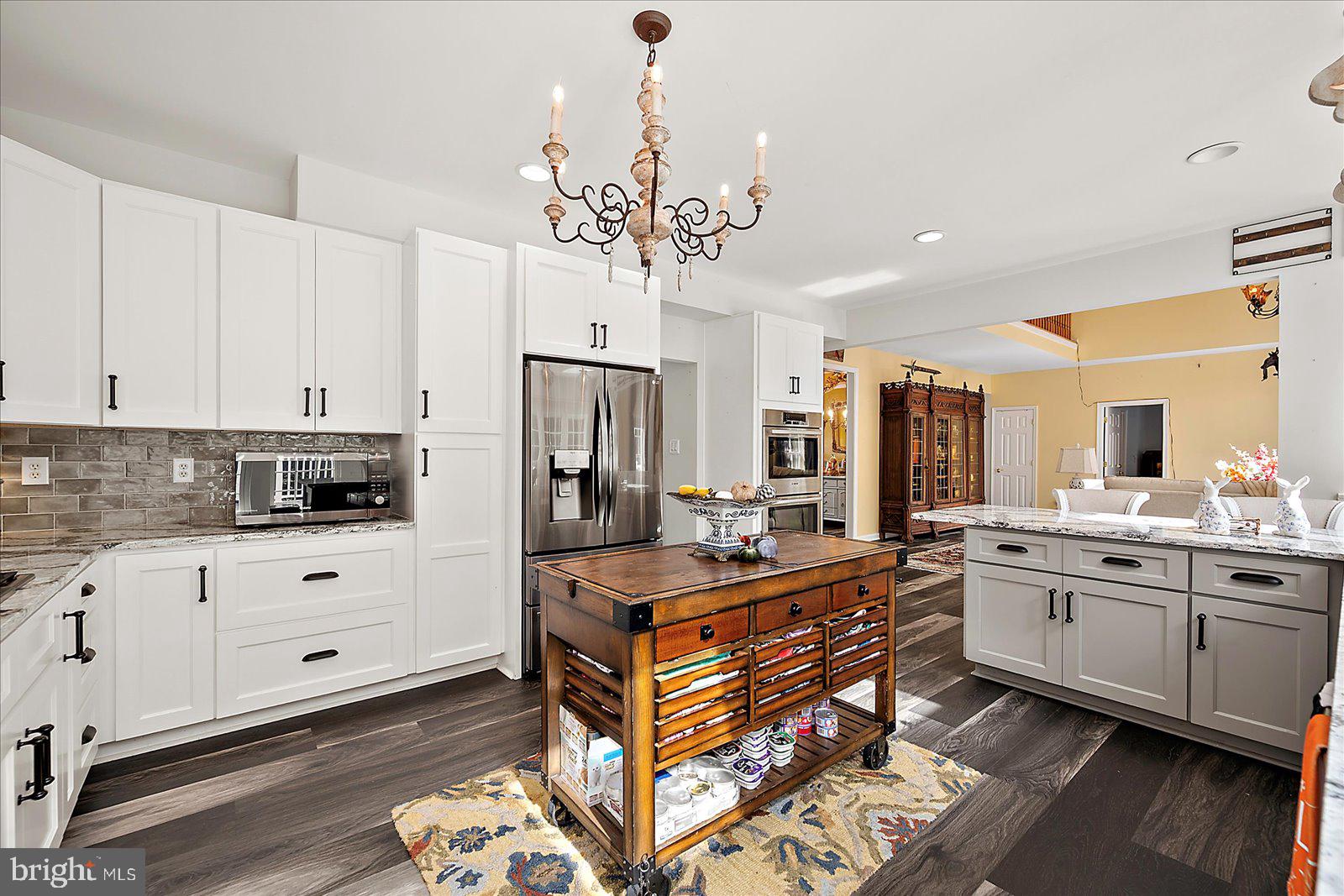 SHADOW HILLS - Residential