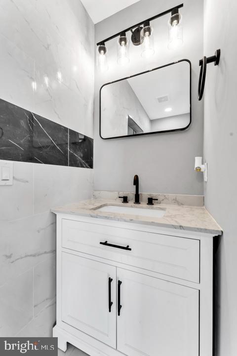 JOHNSTON SQUARE - Residential