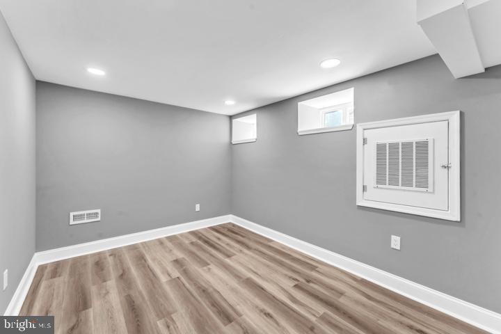 JOHNSTON SQUARE - Residential