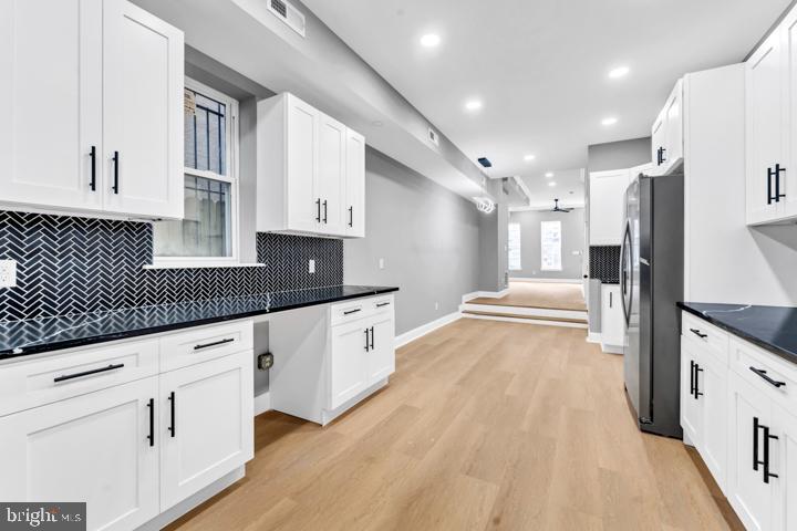 JOHNSTON SQUARE - Residential