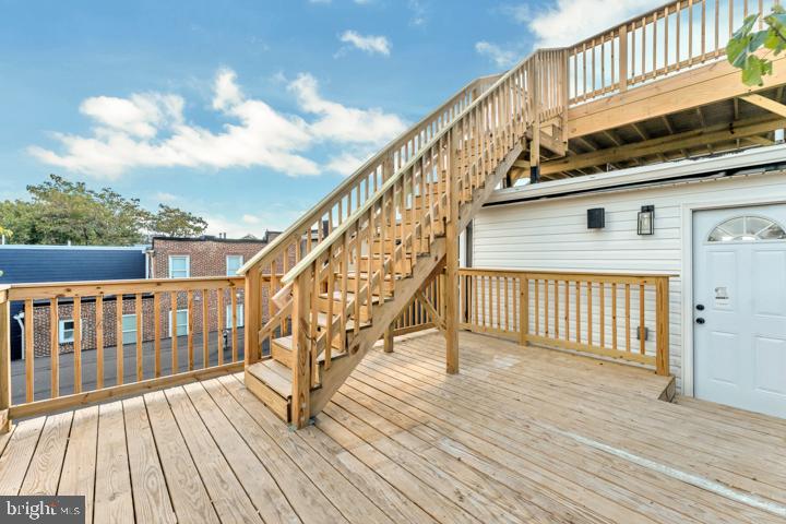 JOHNSTON SQUARE - Residential