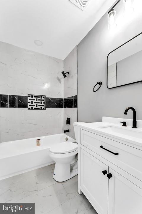 JOHNSTON SQUARE - Residential