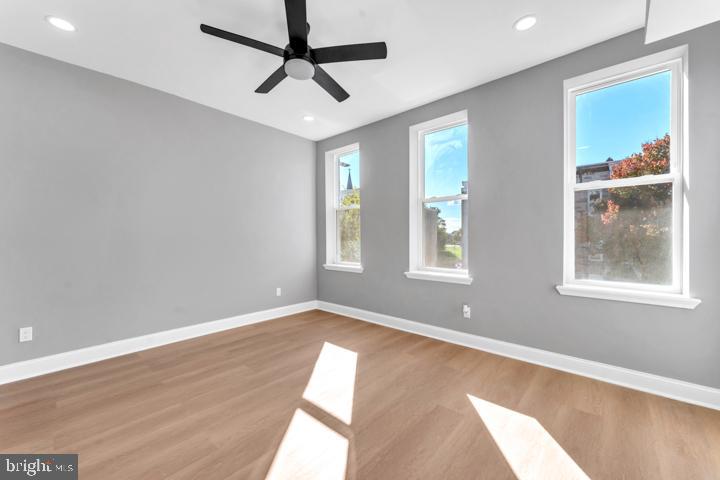 JOHNSTON SQUARE - Residential