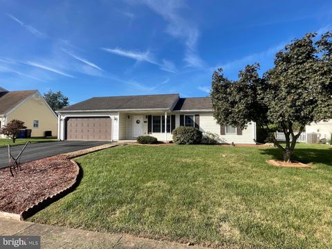 1670 MISTY DRIVE YORK PA 17408