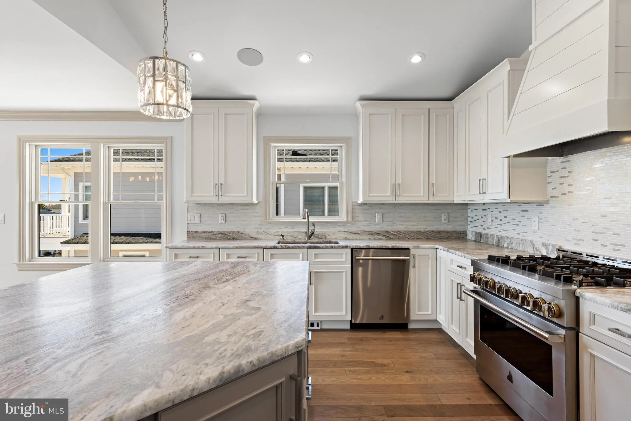 Surf City, New Jersey 08008, United States, 4 Bedrooms Bedrooms, ,5 BathroomsBathrooms,Residential,Active,9987